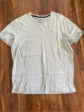 Hollister Men's Short-Sleeve Crew Tee